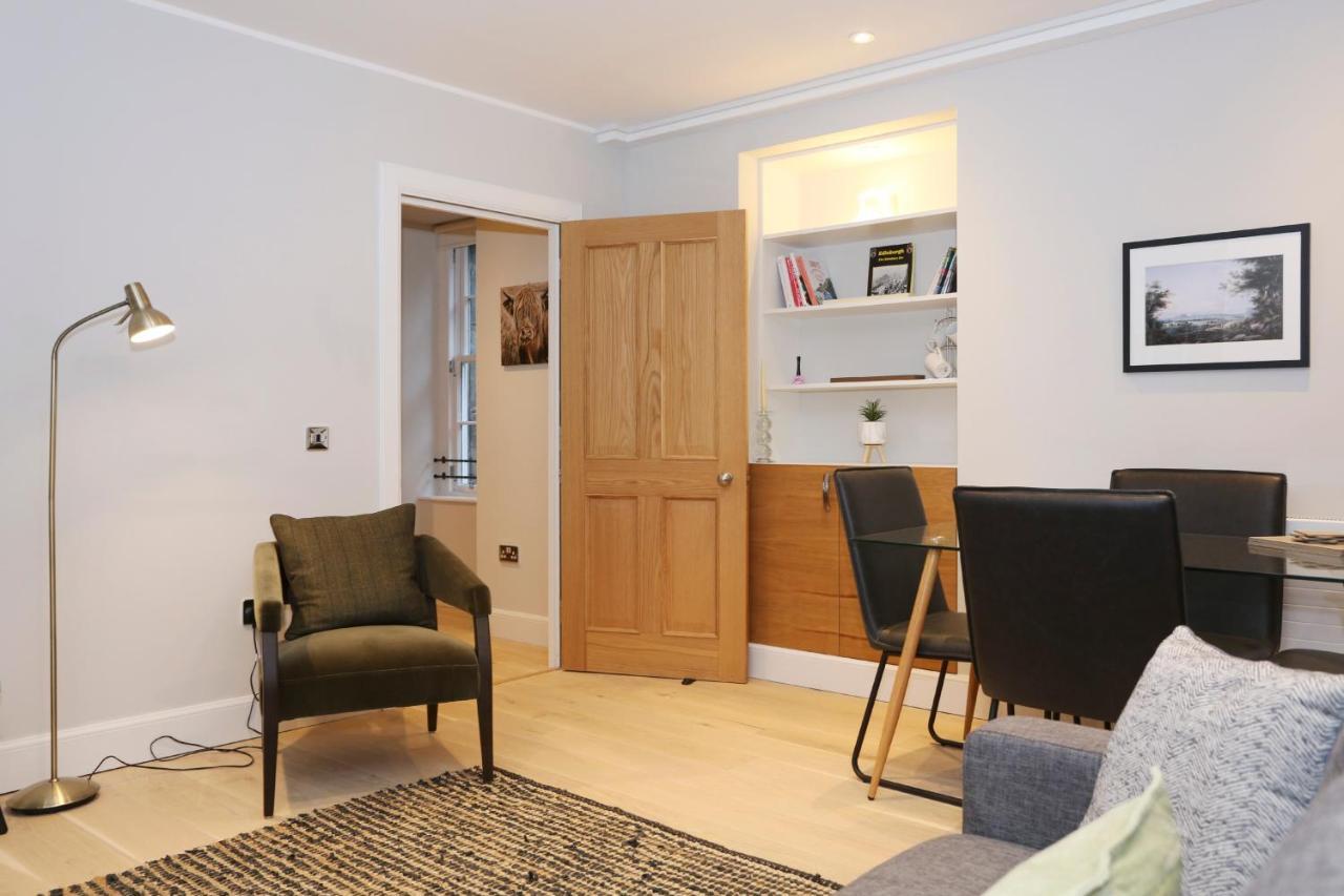 Joivy Modern And Airy Flat On The Historic Royal Mile Appartement Edinburgh